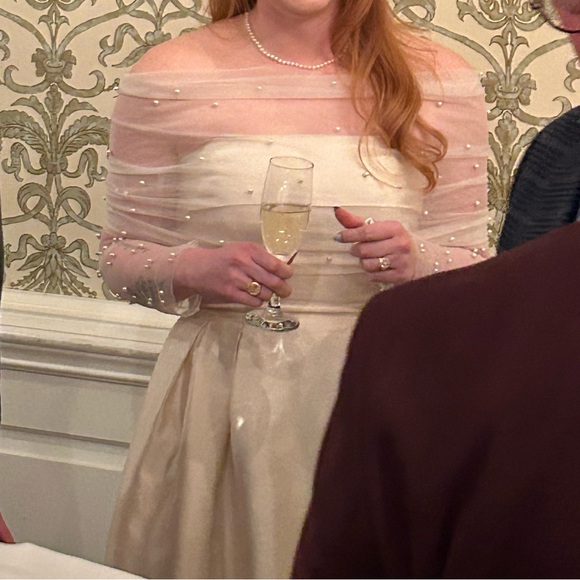 Sheer dreamy pearl shawl overlay - Picture 5 of 9